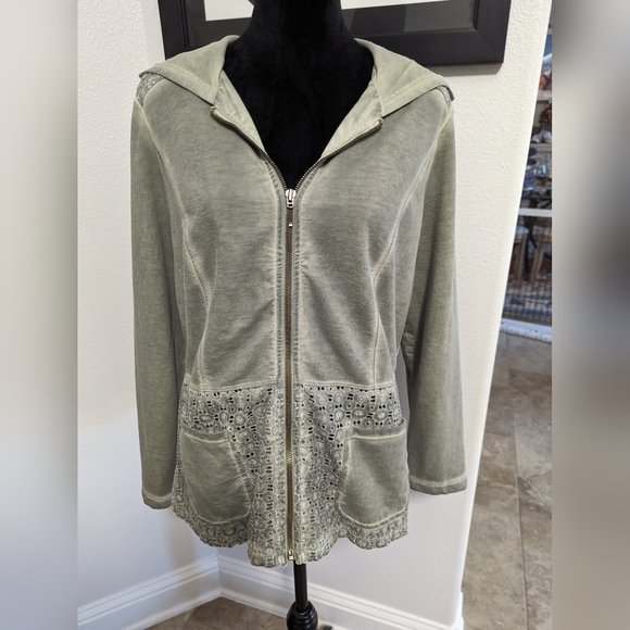 Chico's Zenergy Zip Hooded Jacket With Eyelet Detail Size 1 - Picture 1 of 13